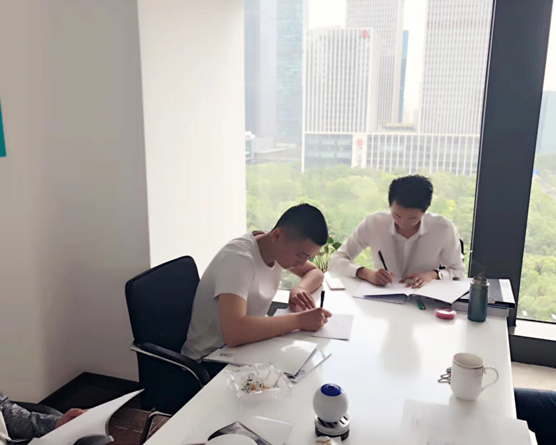 熱烈祝賀厲總團隊簽約創(chuàng)綠家徐州市區(qū)級代理！